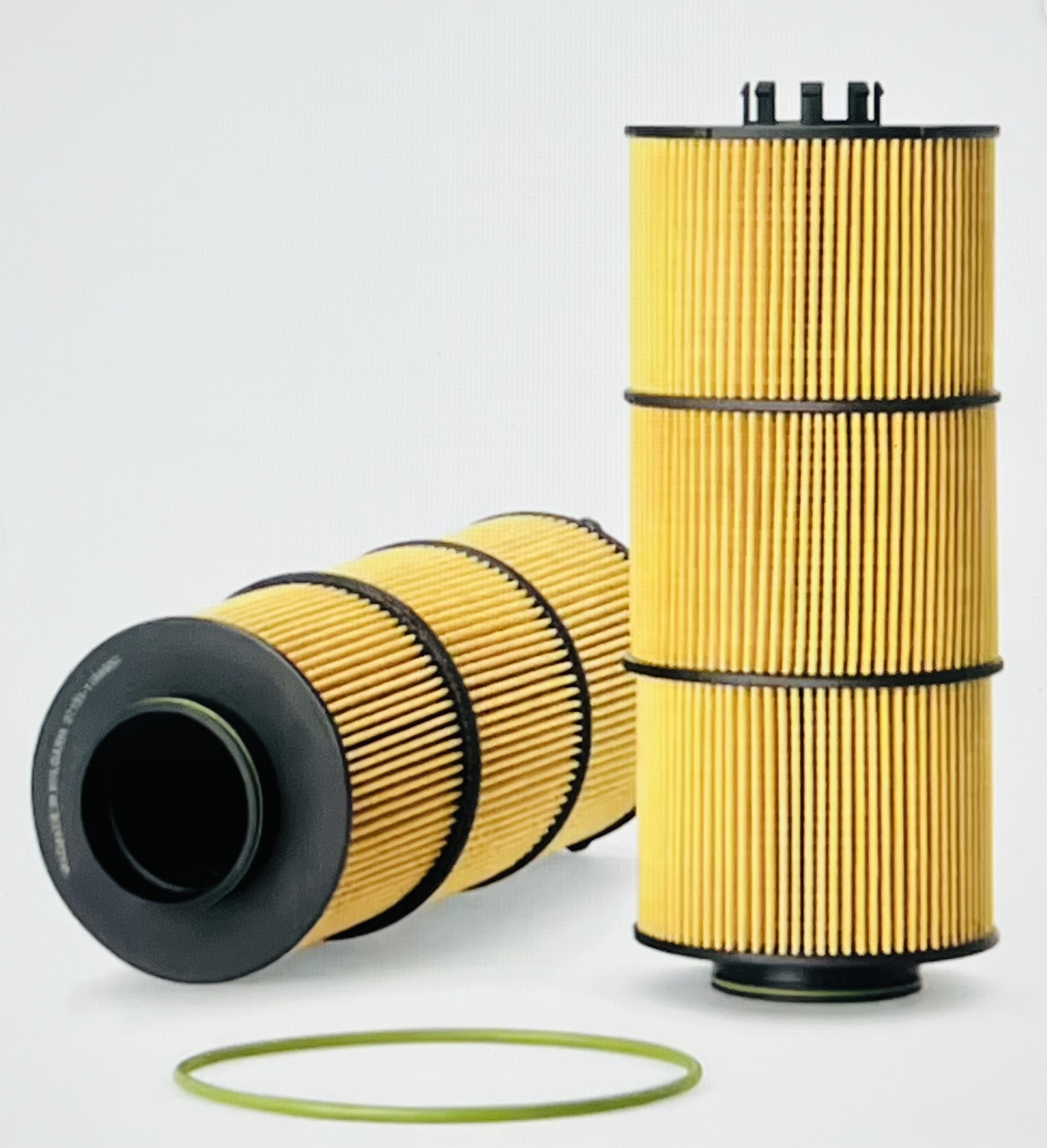 Oil Filter Cross For DD15, DD13. Reference In Lubefiner LP7184, Fleetguard LF17810, Donalson P582506